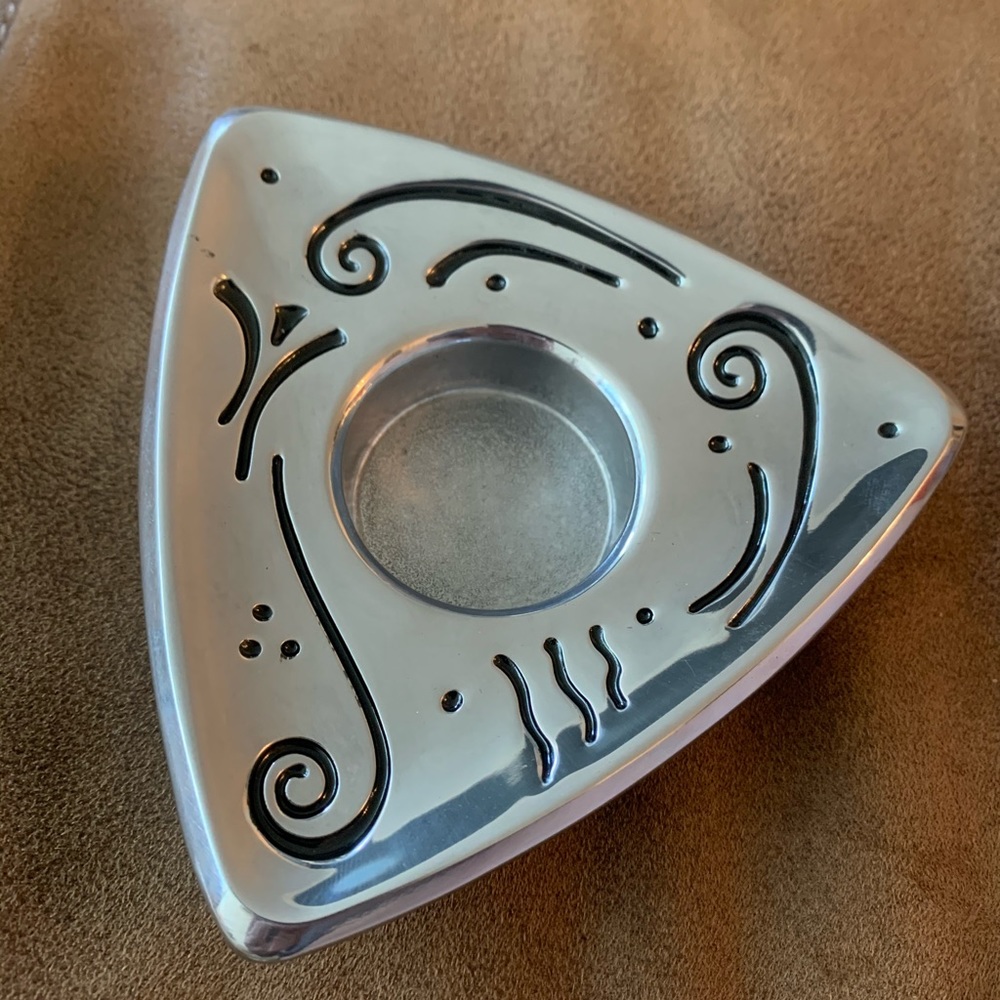 2 Lenox triangle candle votives